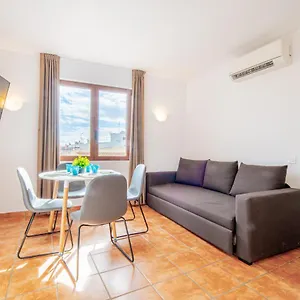 3 En La Muralla Romana Junto A La Catedral Apartamento